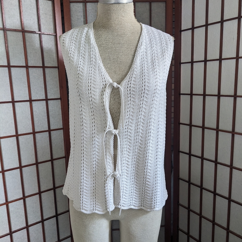 Vintage 90s Liz Wear Crochet Vest